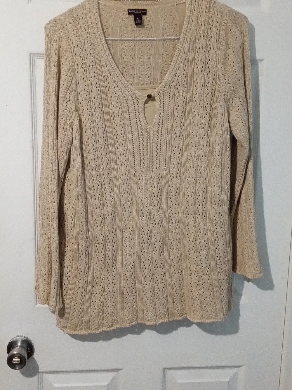 Dana Buchman Beige Eyelet V-Neck Knit Sweater